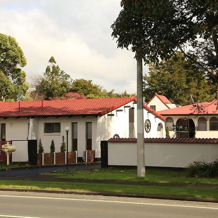 Papakura Motor Lodge & Motel Exterior foto