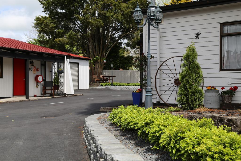 Papakura Motor Lodge & Motel Exterior foto