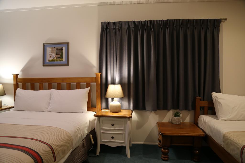 Papakura Motor Lodge & Motel Exterior foto